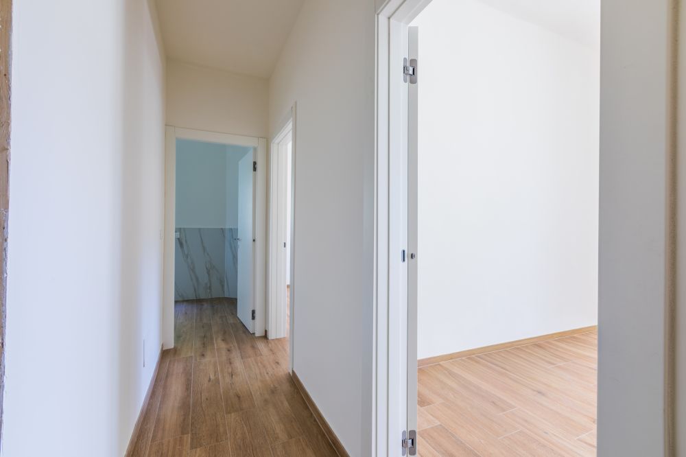Appartamento trilocale con balcone completamente ristrutturato a nuovo in vendita a Livorno zona Fabbricotti