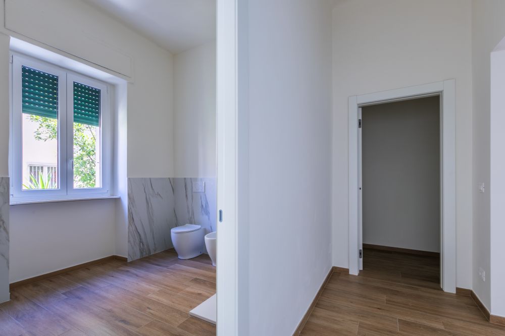 Appartamento trilocale completamente ristrutturato in vendita a Livorno zona Fabbricotti