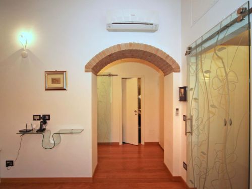 appartamento in zona Venezia Fortezza Nuova in Livorno con due camere completamente ristrutturato con bella vista