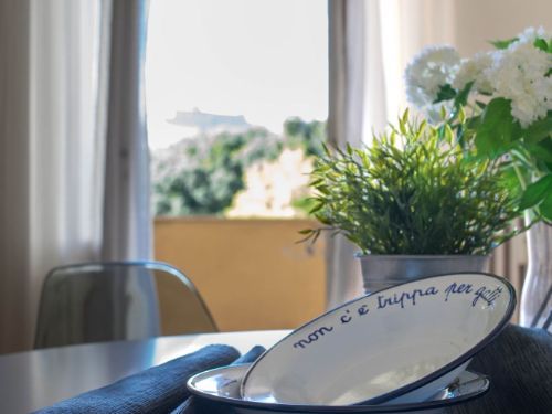 appartamento in vendita a Livorno zona Montebello. Luminoso con 3 camere.