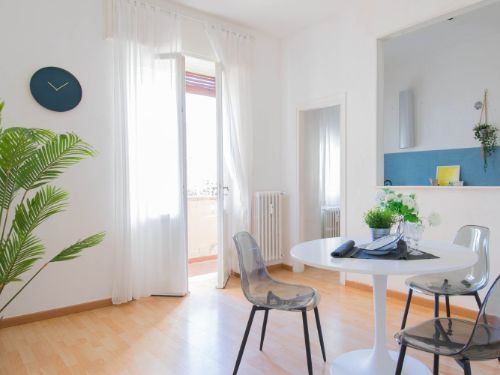 appartamento in vendita a Livorno zona Montebello. Luminoso con 3 camere.