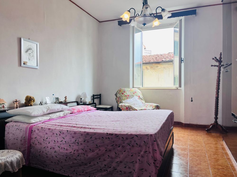 appartamento quadrilocale in vendita a Ardenza Terra vicino al mare a Livorno