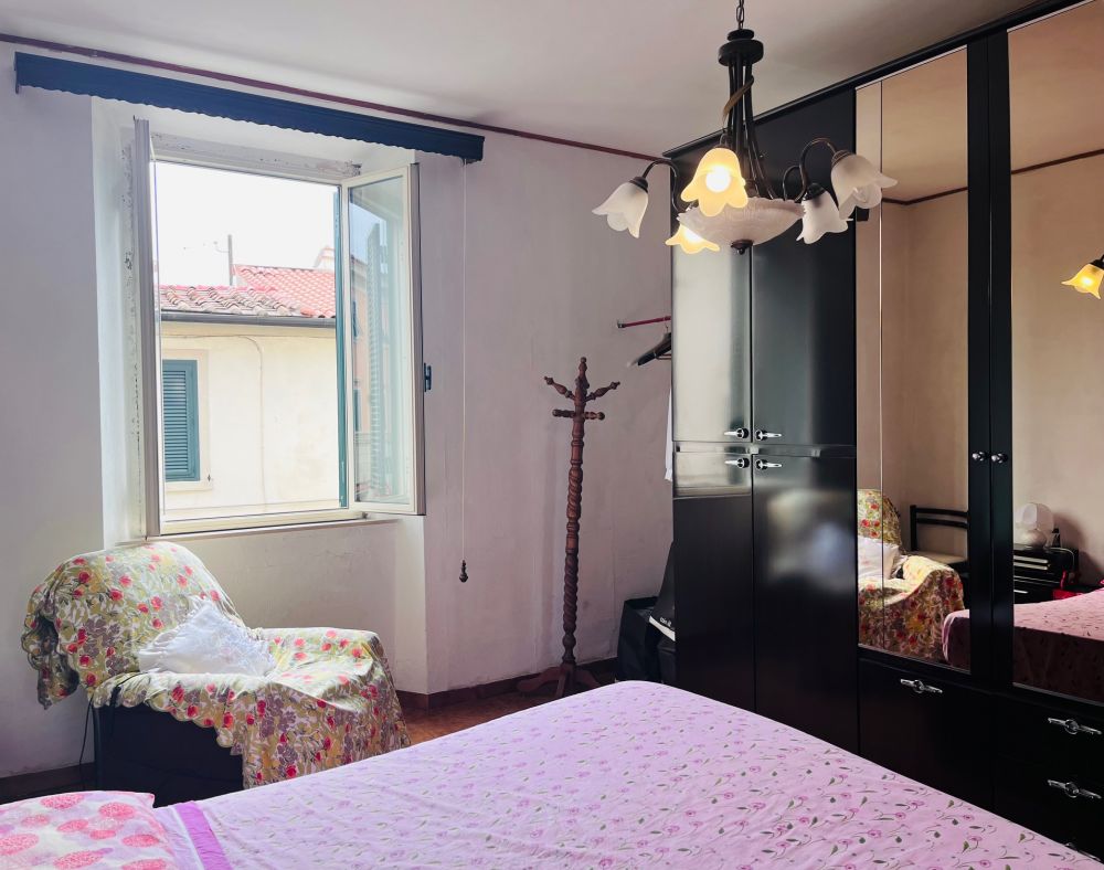 appartamento quadrilocale in vendita a Ardenza Terra vicino al mare a Livorno