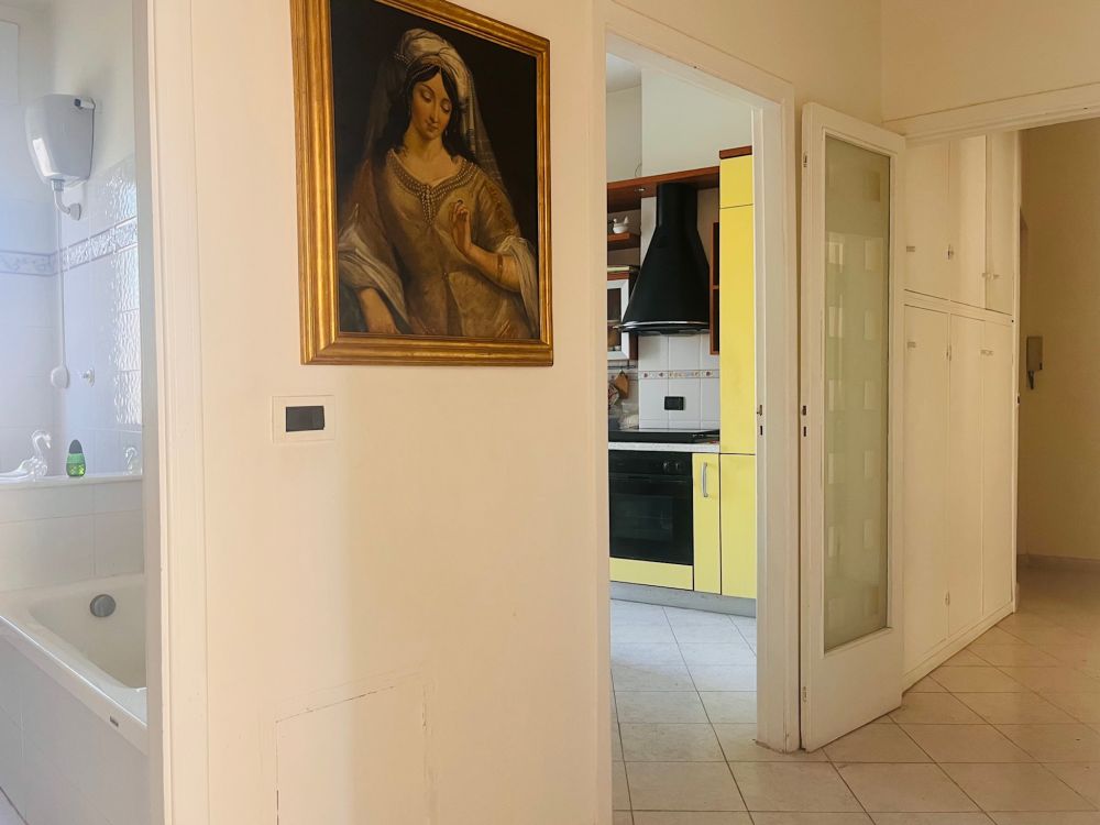 appartamento luminoso piano alto zona Centro Livorno in Vendita con 2 camere