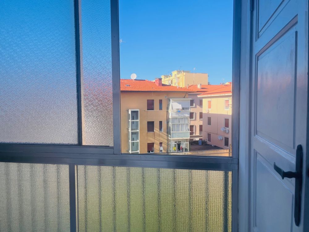 appartamento luminoso piano alto zona Centro Livorno in Vendita con 2 camere