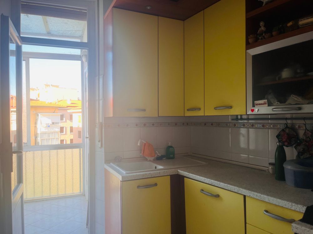 appartamento luminoso piano alto zona Centro Livorno in Vendita con 2 camere