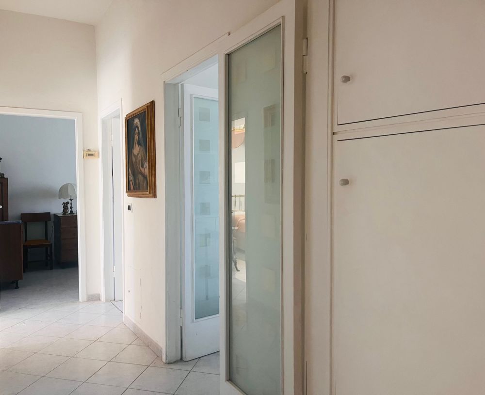 appartamento luminoso piano alto zona Centro Livorno in Vendita con 2 camere