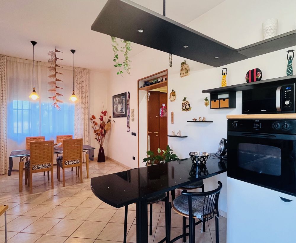 Villetta Bifamiliare in vendita a Collesalvetti Livorno con giardino e terreno e garage