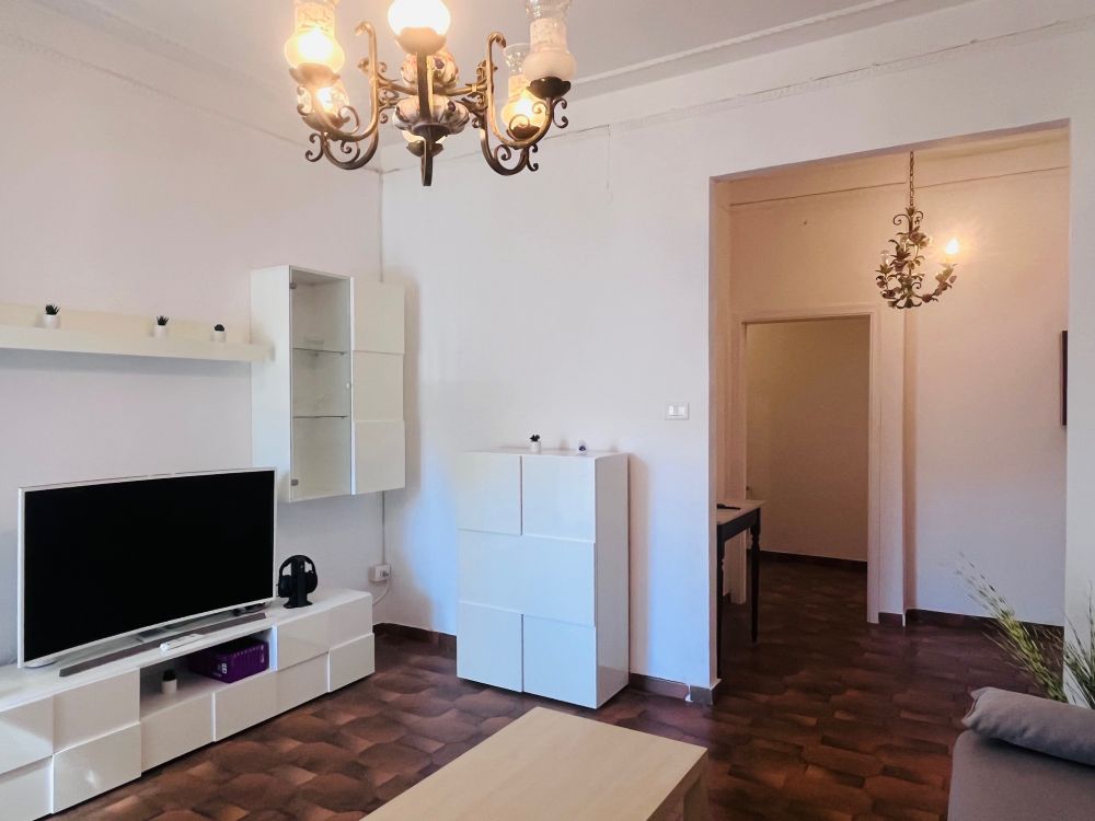 appartamento in vendita zona la Rosa in Livorno appartamento quadrilocale con cantina