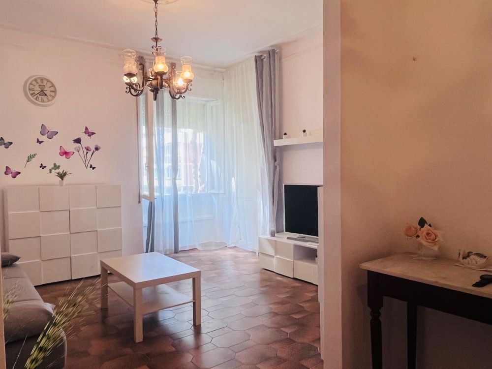 appartamento in vendita zona la Rosa in Livorno appartamento quadrilocale con cantina