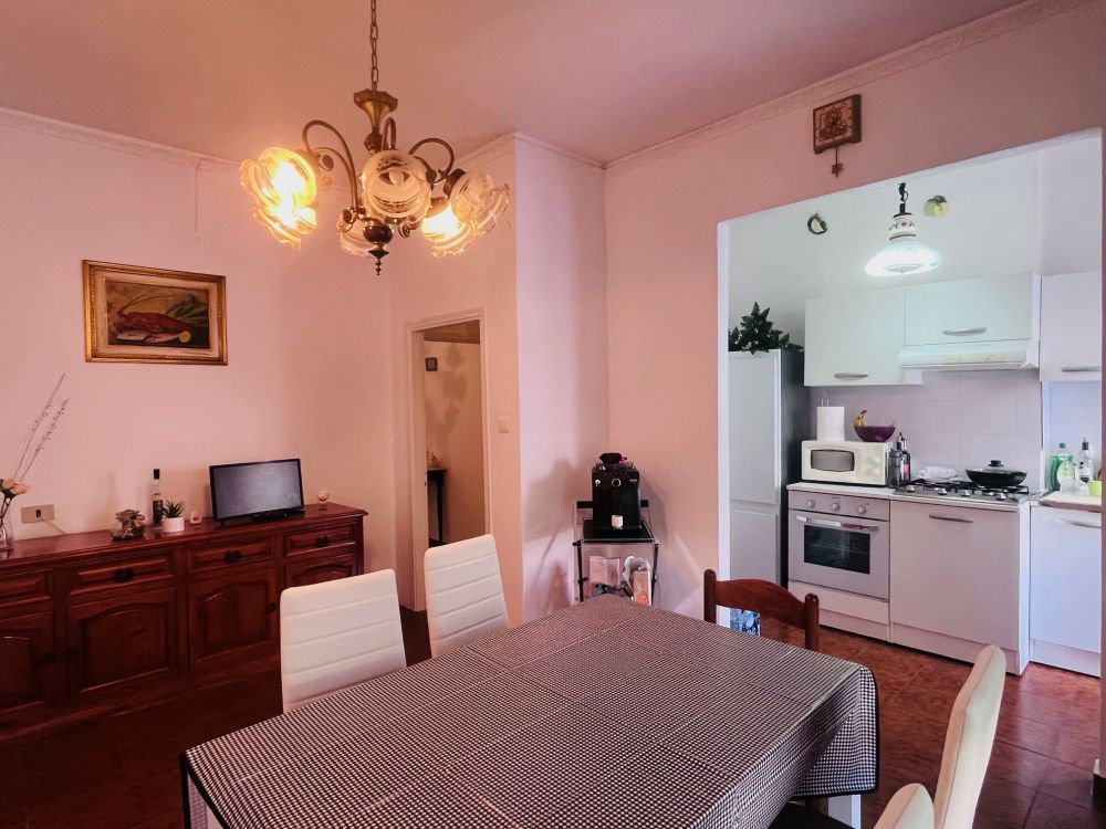 appartamento in vendita zona la Rosa in Livorno appartamento quadrilocale con cantina