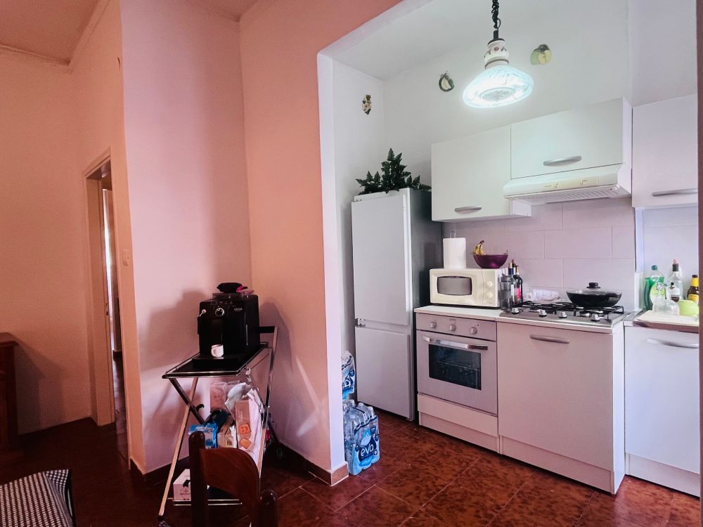 appartamento in vendita zona la Rosa in Livorno appartamento quadrilocale con cantina