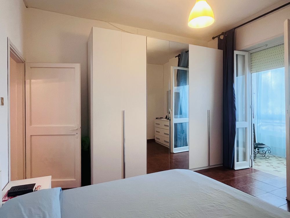 appartamento in vendita zona la Rosa in Livorno appartamento quadrilocale con cantina
