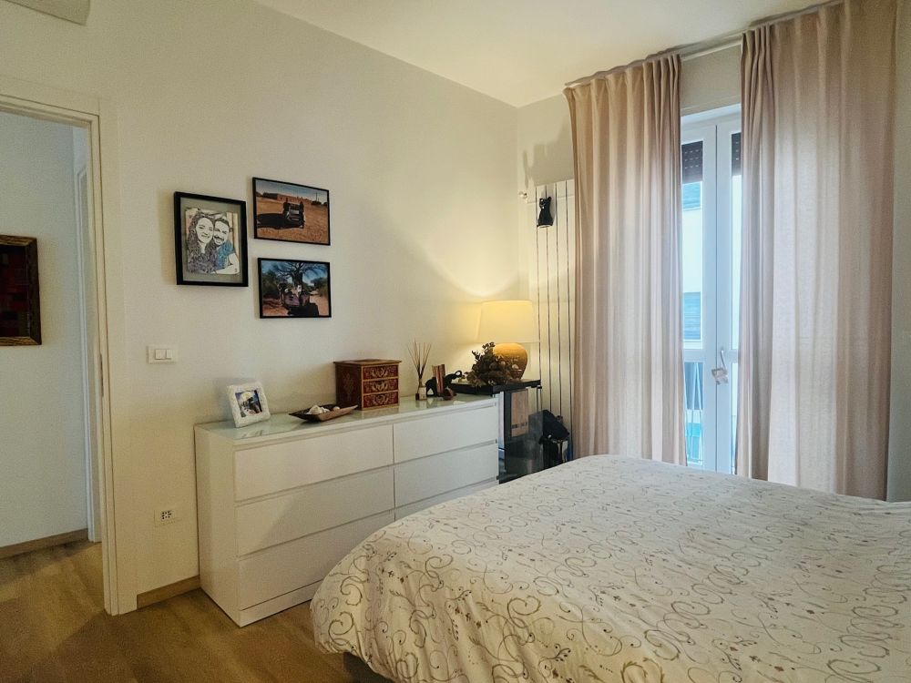 appartamento ristrutturato con garage in vendita a Livorno