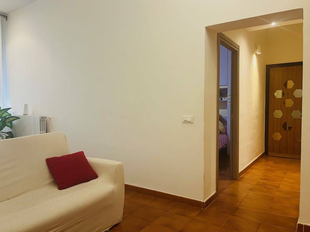 appartamento quadrilocale con 2 camere matrimoniali e cantina in vendita a Livorno zona Coteto