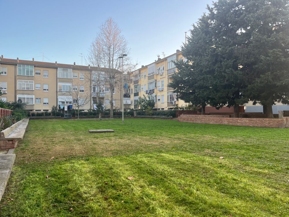 appartamento quadrilocale con 2 camere matrimoniali e cantina in vendita a Livorno zona Coteto