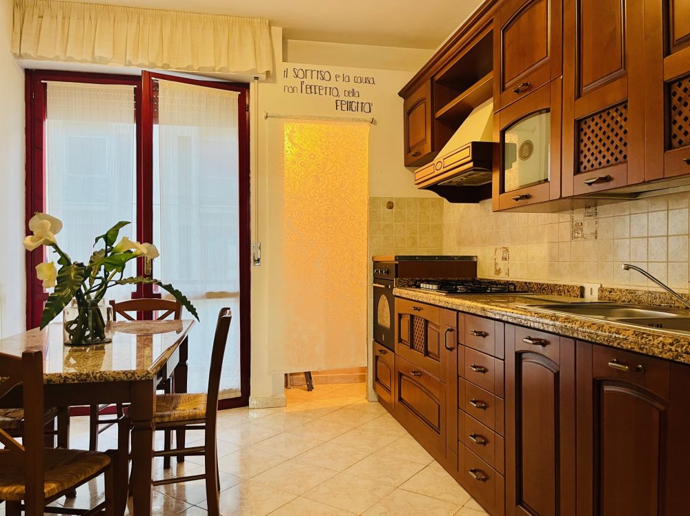 appartamento quadrilocale in vendita a Livorno zona Fabbricotti Subito libero