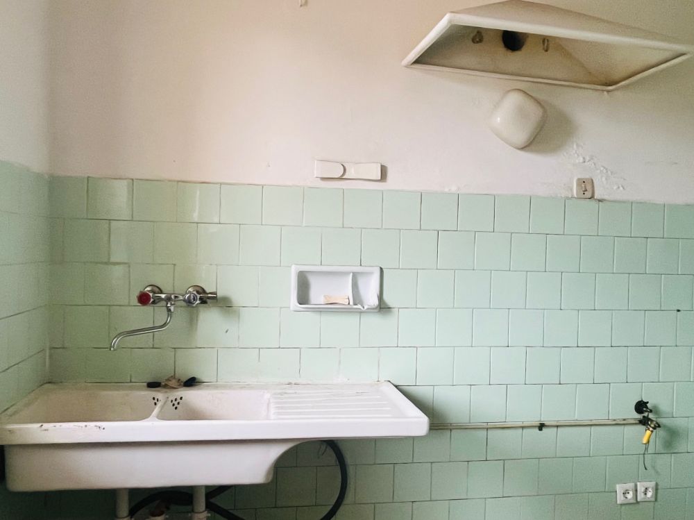 appartamento in vendita a Livorno zona Montebello. Luminoso con 3 camere.