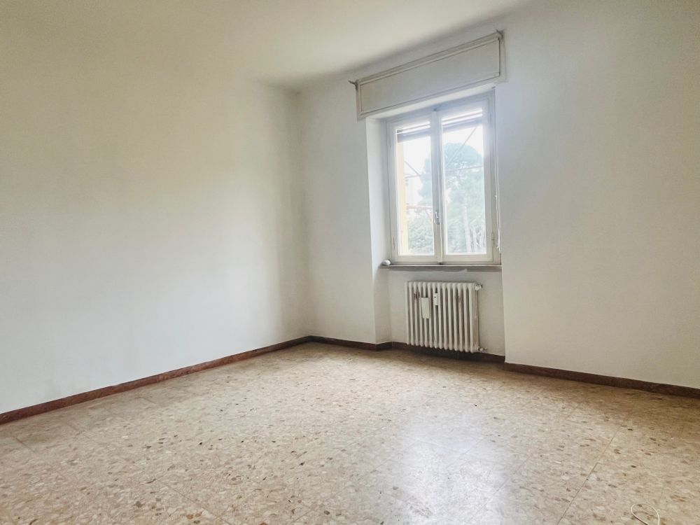 appartamento in vendita a Livorno zona Montebello. Luminoso con 3 camere.