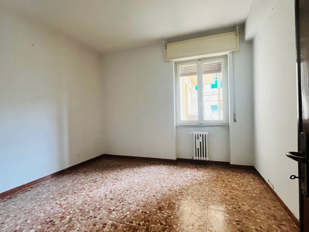 appartamento in vendita a Livorno zona Montebello. Luminoso con 3 camere.