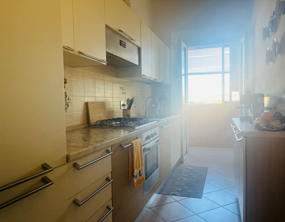 appartamento ampio e luminoso in palazzo d'epoca in vendita a Livorno in Corso Mazzini/Porta a Mare