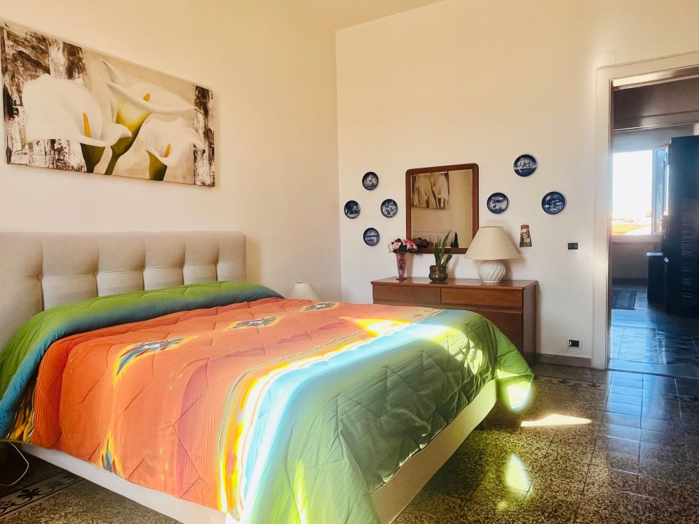 appartamento ampio e luminoso in palazzo d'epoca in vendita a Livorno in Corso Mazzini/Porta a Mare