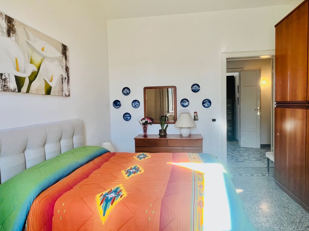 appartamento ampio e luminoso in palazzo d'epoca in vendita a Livorno in Corso Mazzini/Porta a Mare