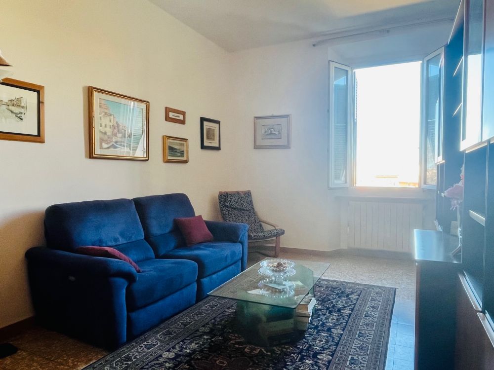 appartamento ampio e luminoso in palazzo d'epoca in vendita a Livorno in Corso Mazzini/Porta a Mare