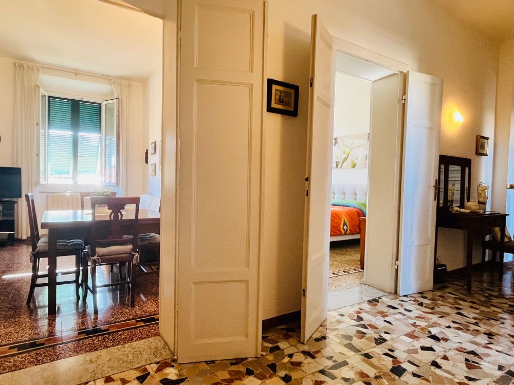 appartamento ampio e luminoso in palazzo d'epoca in vendita a Livorno in Corso Mazzini/Porta a Mare