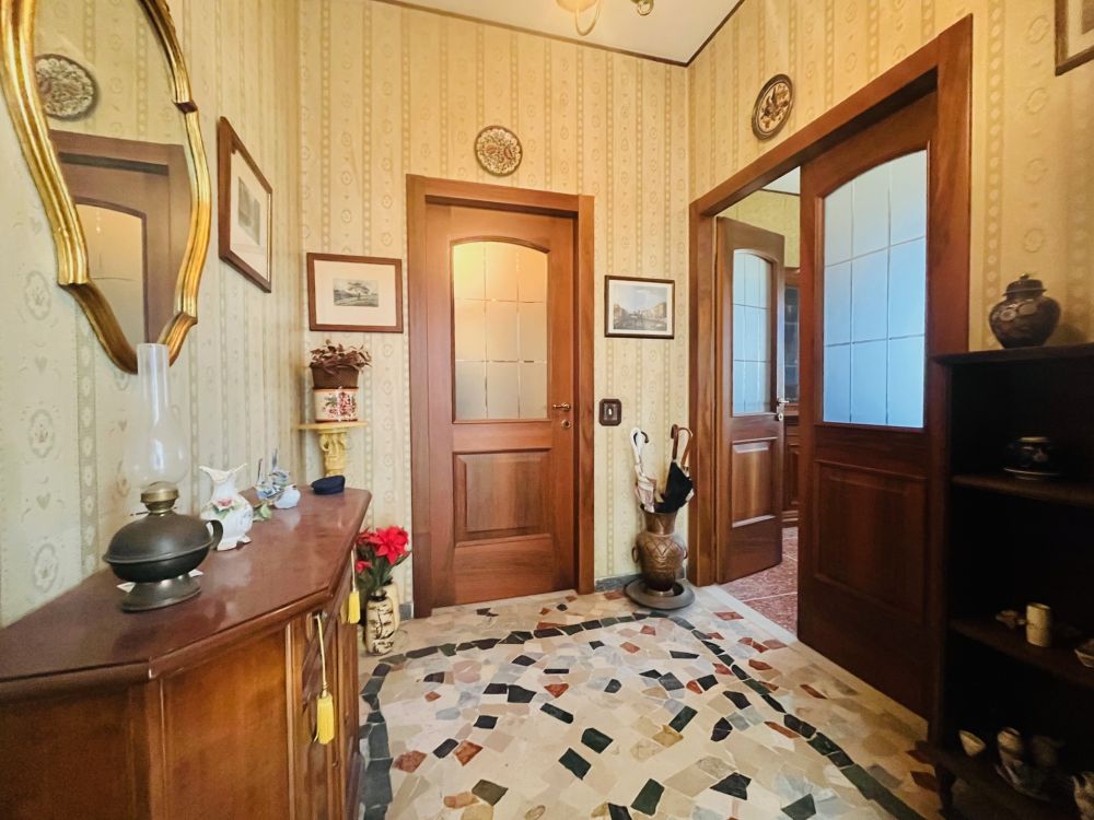 appartamento ampia metratura in vendita zona Fabbricotti Livorno