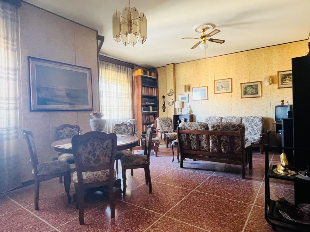 appartamento ampia metratura in vendita zona Fabbricotti Livorno