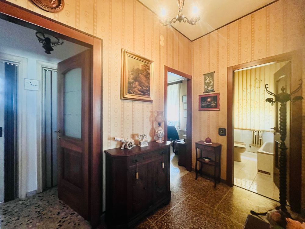 appartamento ampia metratura in vendita zona Fabbricotti Livorno