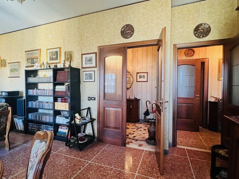 appartamento ampia metratura in vendita zona Fabbricotti Livorno