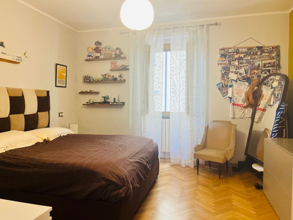 appartamento trilocale ristrutturato in vendita a Livorno zona Porto Venezia