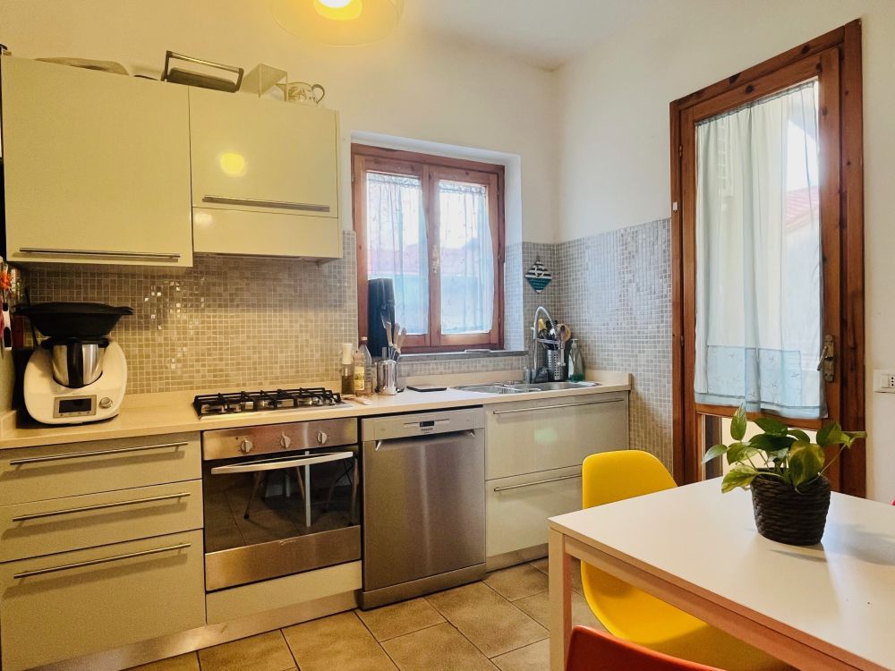 appartamento trilocale ristrutturato in vendita a Livorno zona Porto Venezia