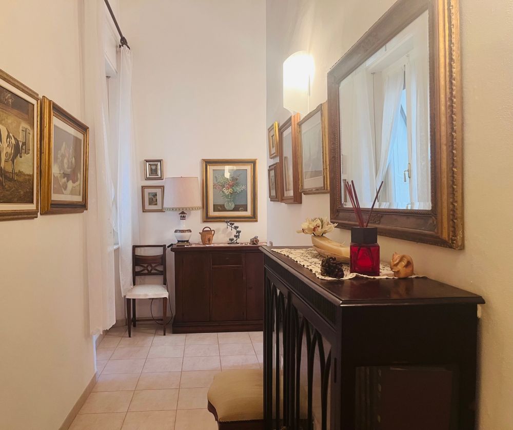 appartamento in vendita a Livorno in zona Centro con ascensore