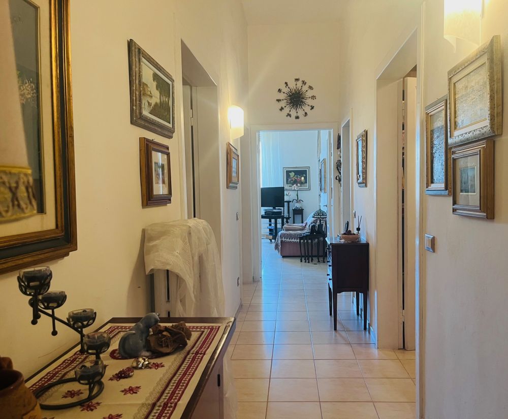 appartamento in vendita a Livorno in zona Centro con ascensore