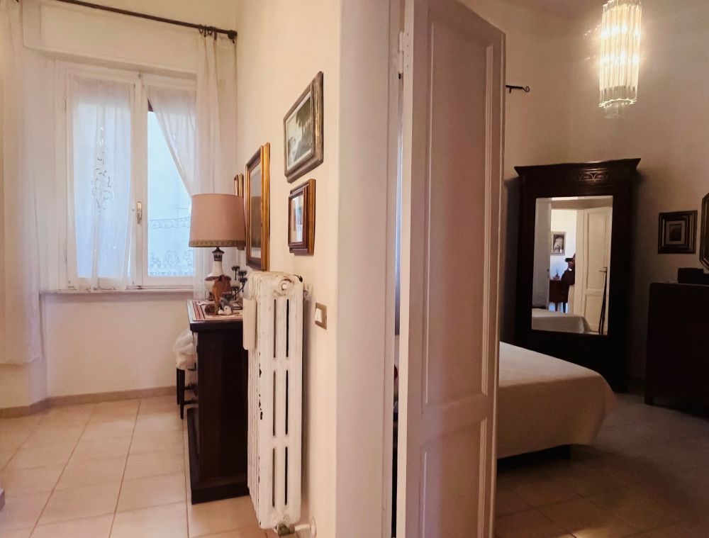 appartamento in vendita a Livorno in zona Centro con ascensore
