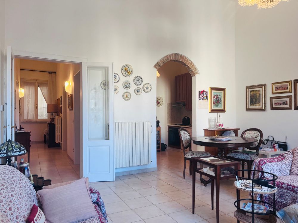 appartamento in vendita a Livorno in zona Centro con ascensore
