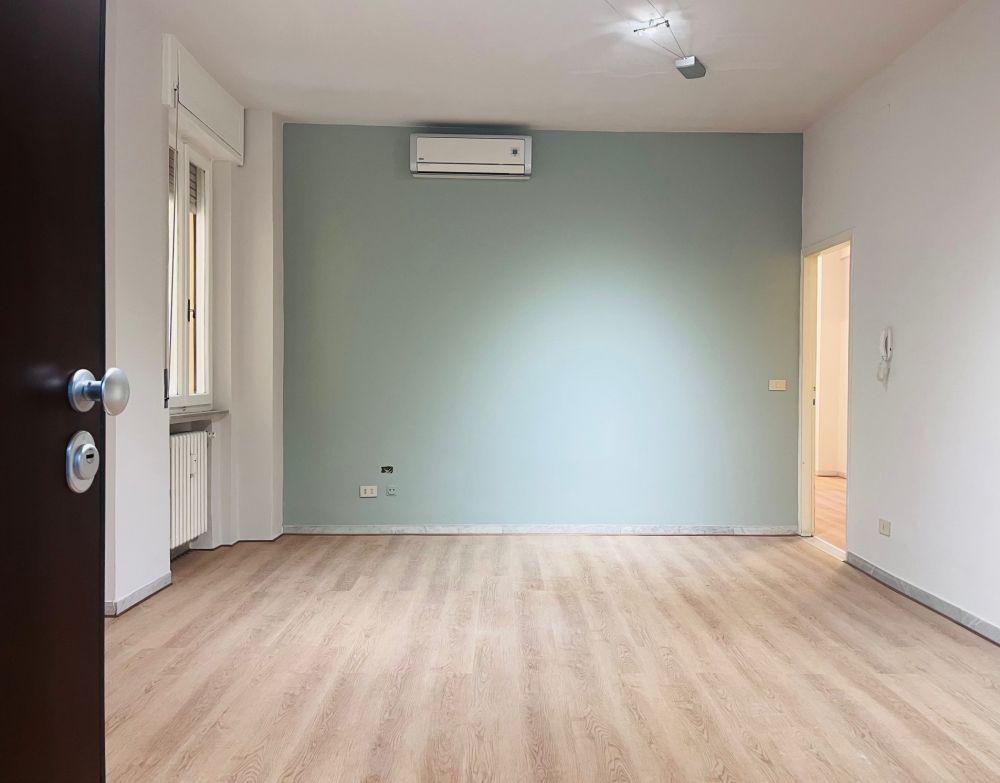 Appartamento ampia metratura zona centro in vendita a Livorno ottimo anche uso ufficio