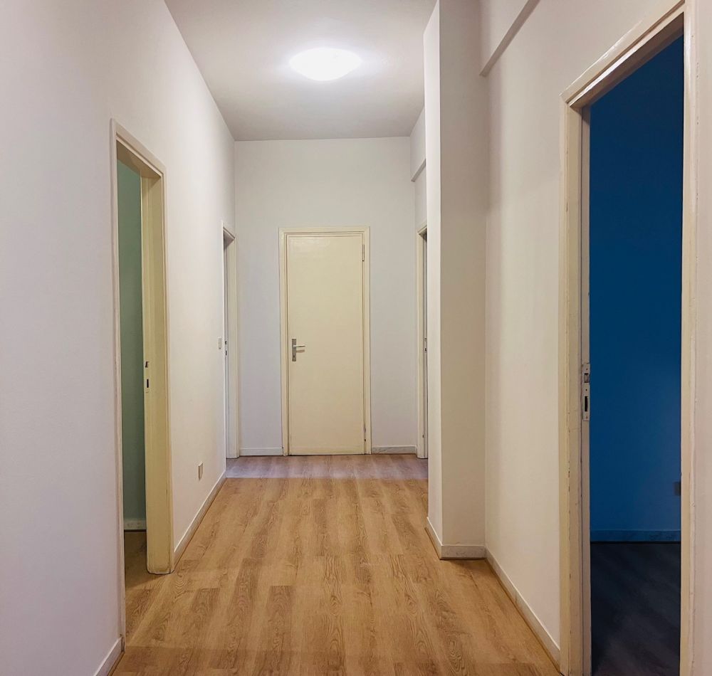Appartamento ampia metratura zona centro in vendita a Livorno ottimo anche uso ufficio
