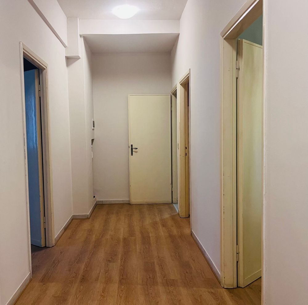 Appartamento ampia metratura zona centro in vendita a Livorno ottimo anche uso ufficio