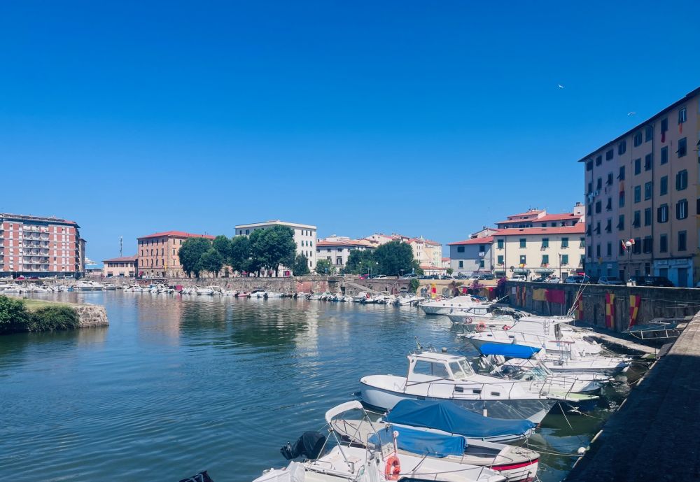 appartamento open space su 3 livelli zona Pontino/Venezia in vendita a Livorno