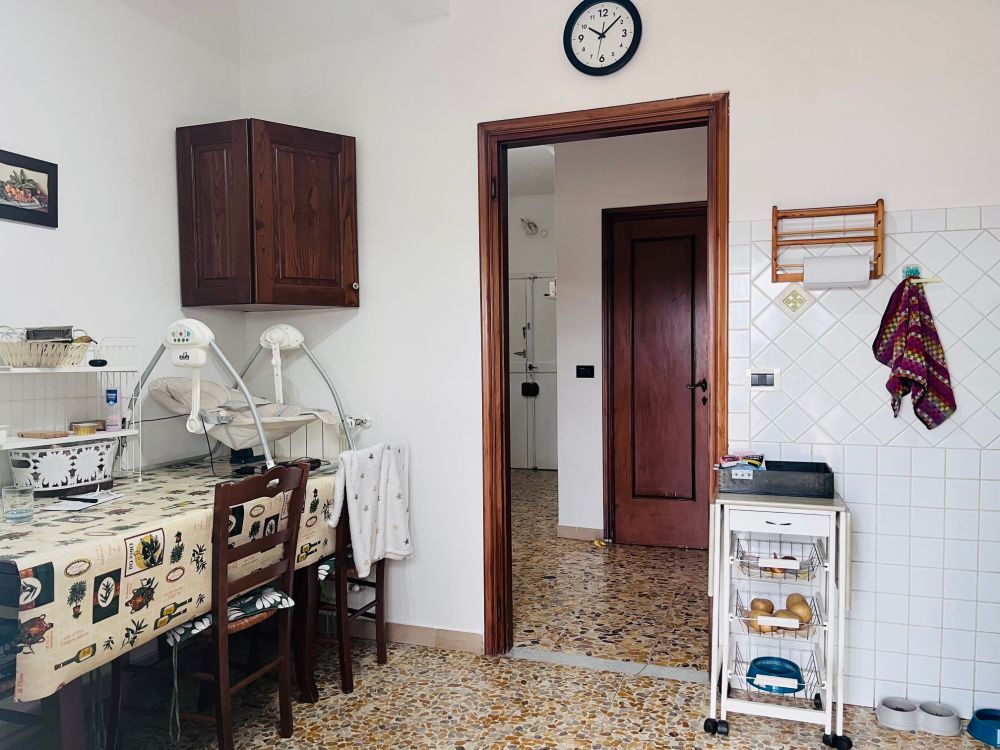 Appartamento in vendita a Livorno buone condizioni 2 camere matrimoniali zona Garibaldi-Zola