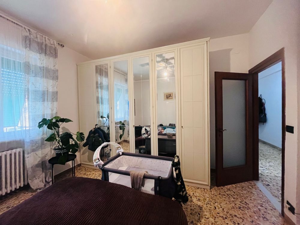 Appartamento in vendita a Livorno buone condizioni 2 camere matrimoniali zona Garibaldi-Zola
