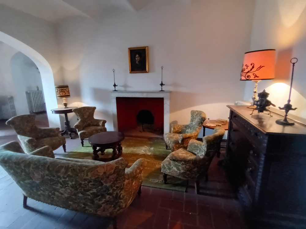 casa Torre indipendente con terrazze giardino privato garage Santa Maria a Monte in vendita