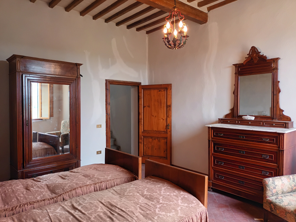 casa Torre indipendente con terrazze giardino privato garage Santa Maria a Monte in vendita