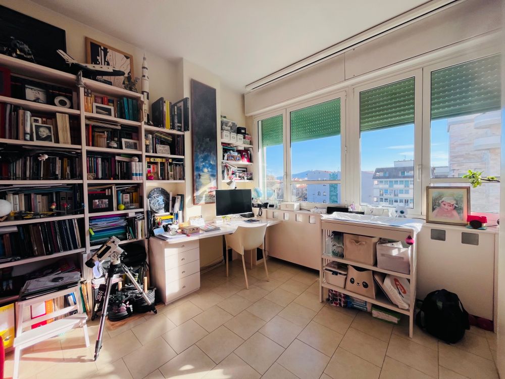Appartamento piano alto e luminoso in vendita a Livorno con Garage e Cantina