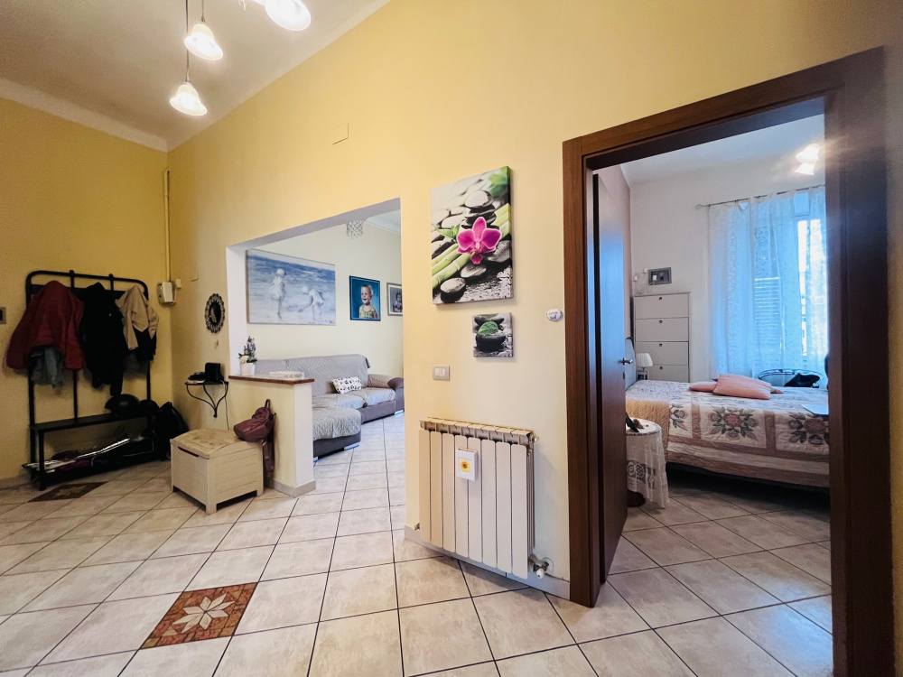 appartamento in zona Ospedale in vendita a Livorno ultimo piano ottime condizioni