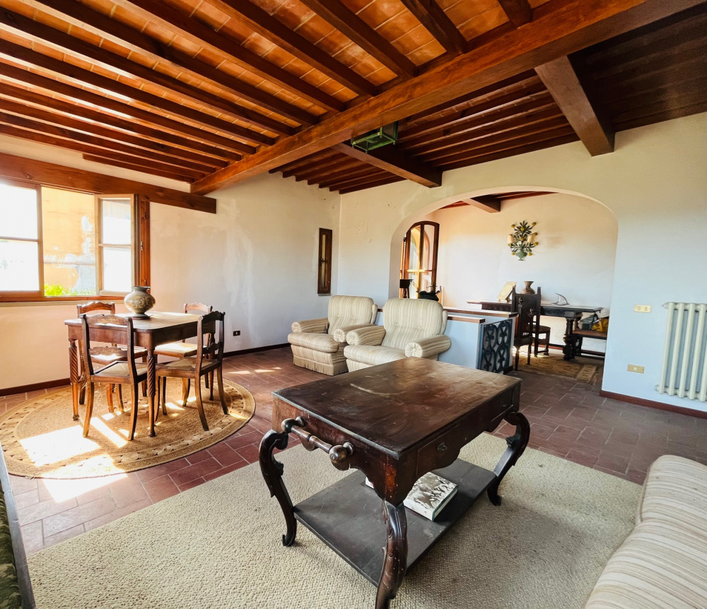 casa Torre indipendente con terrazze giardino privato garage Santa Maria a Monte in vendita